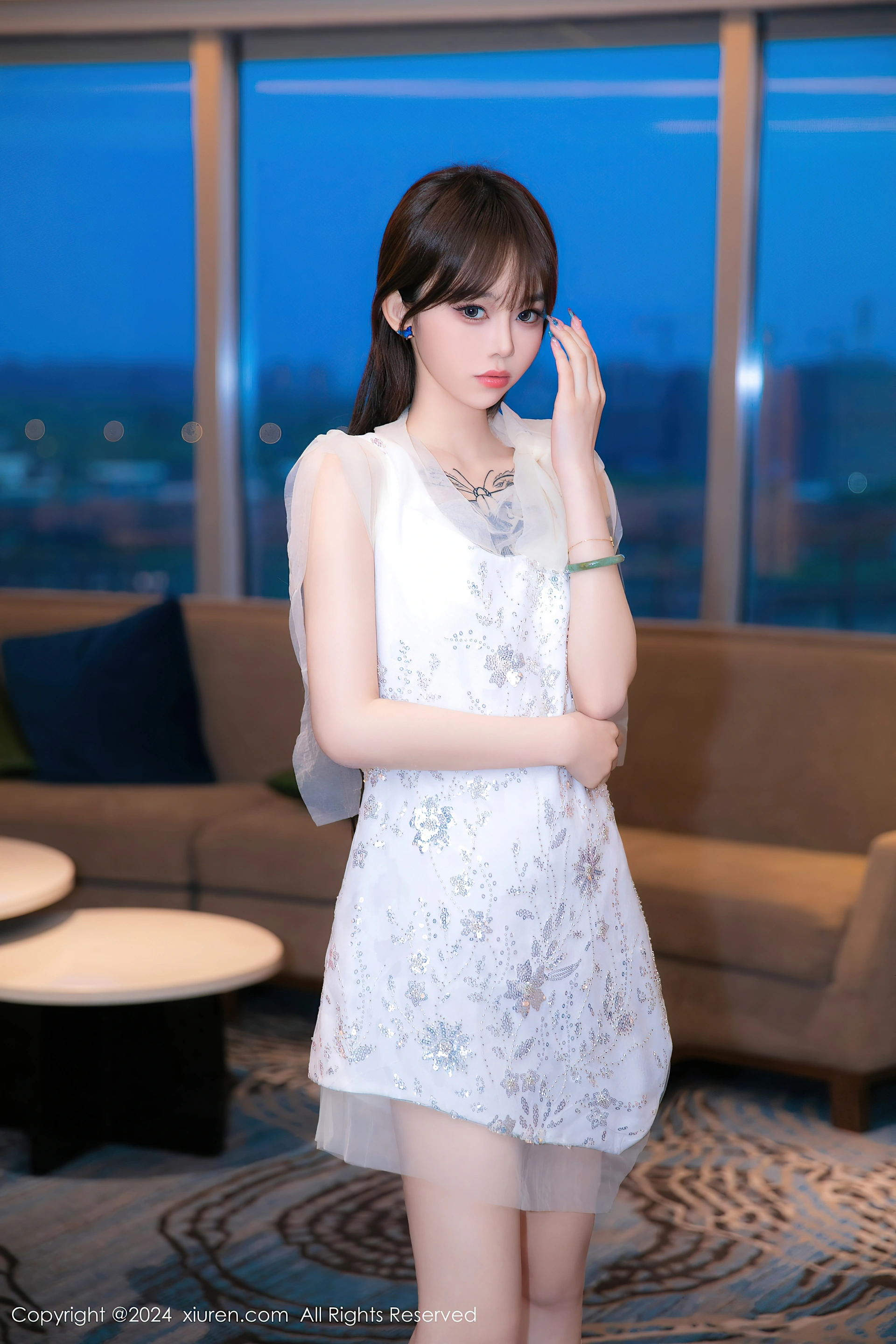 [Xiuren秀人网]2024.06.13 NO.8696 奶瓶 1